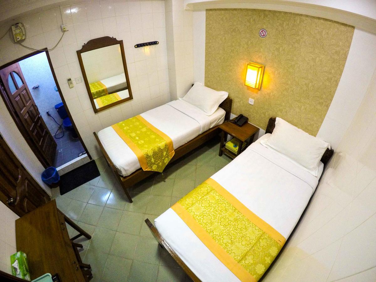 May Shan Hotel Rangun Zewnętrze zdjęcie