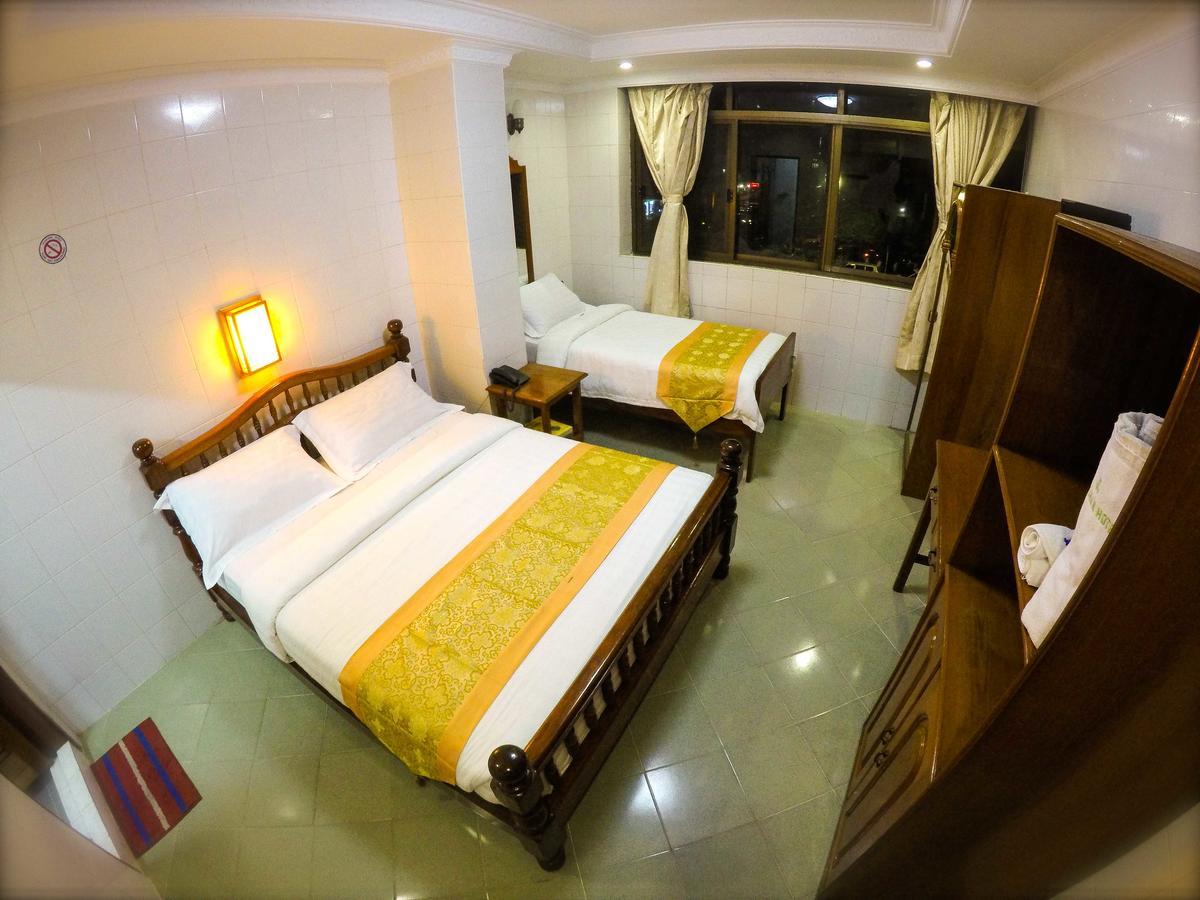May Shan Hotel Rangun Zewnętrze zdjęcie